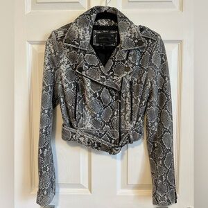 BCBG MaxAzria Women’s Crop Snakeskin Leather Jacket Size XS